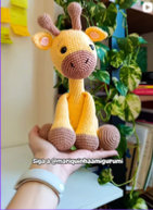 Post de girafa de amigurumi